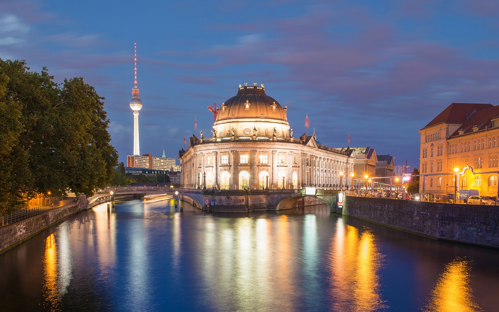 Berlin Evening Lights & Sunset Cruise — gallery 2