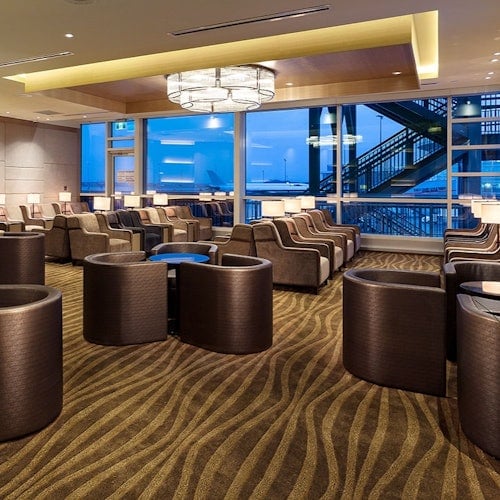 Plaza Premium Lounge at Vancouver International Airport — gallery 1