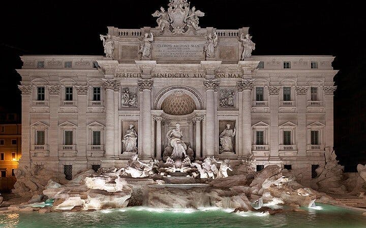 Trevi Fountain Guided Tour with Exclusive Access