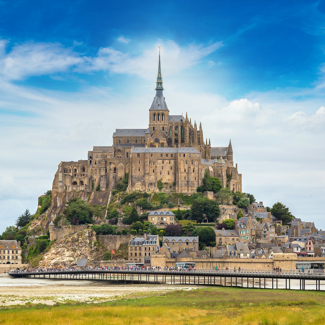 Mont Saint-Michel: Small Group Day Trip from Paris with Cider Tasting