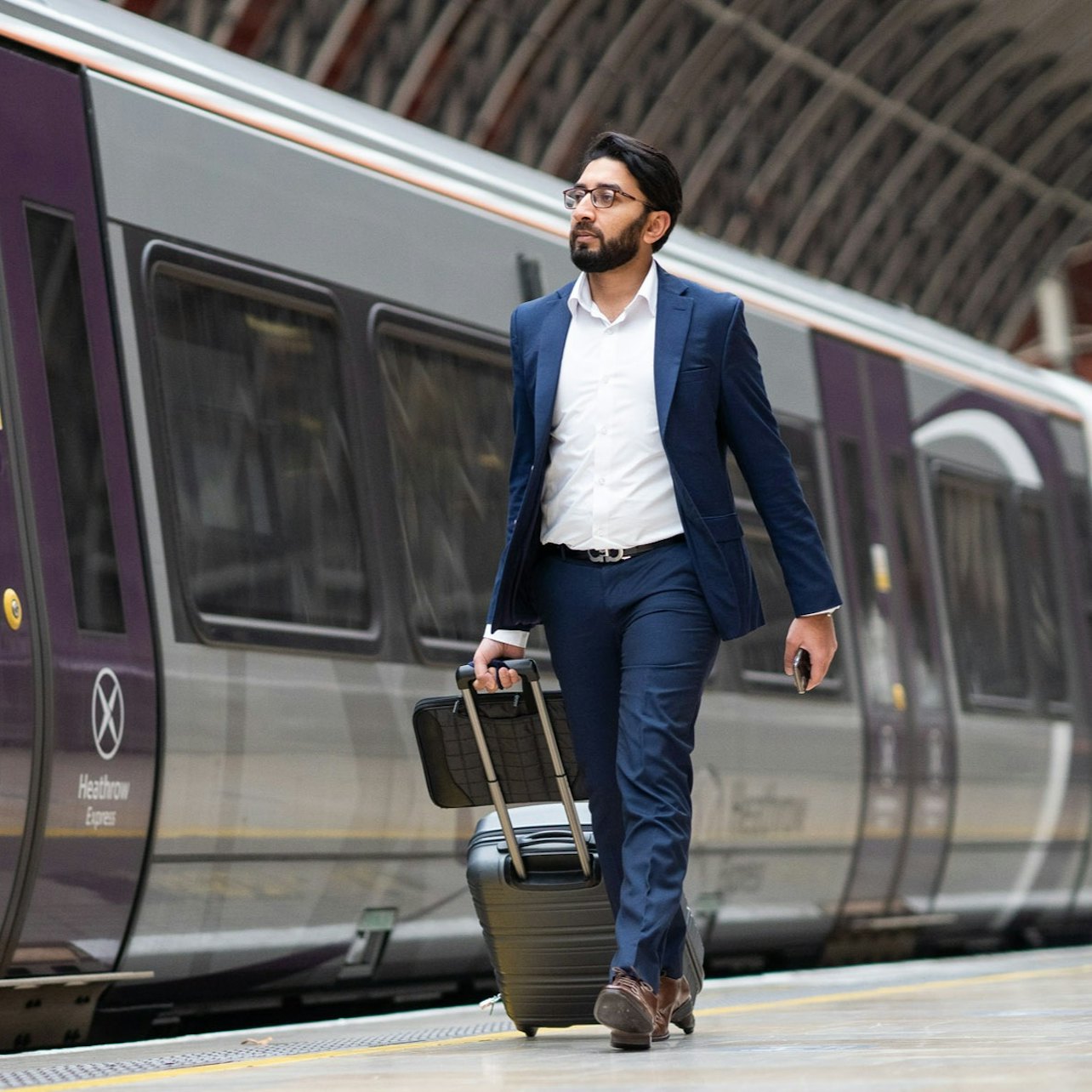 London: Express Train To/From Heathrow Airport & Paddington