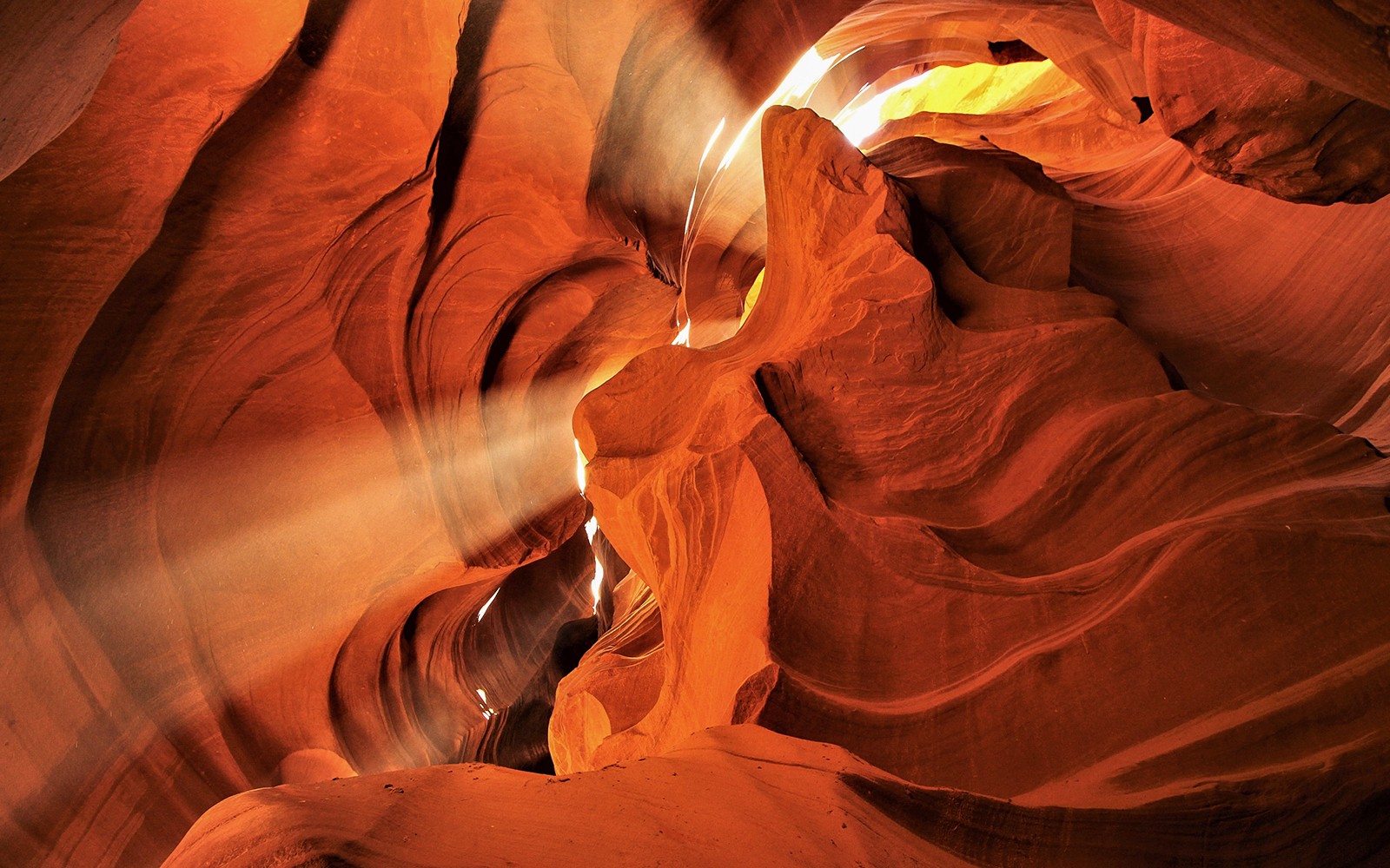 Lower Antelope Canyon Tour with Navajo Guide