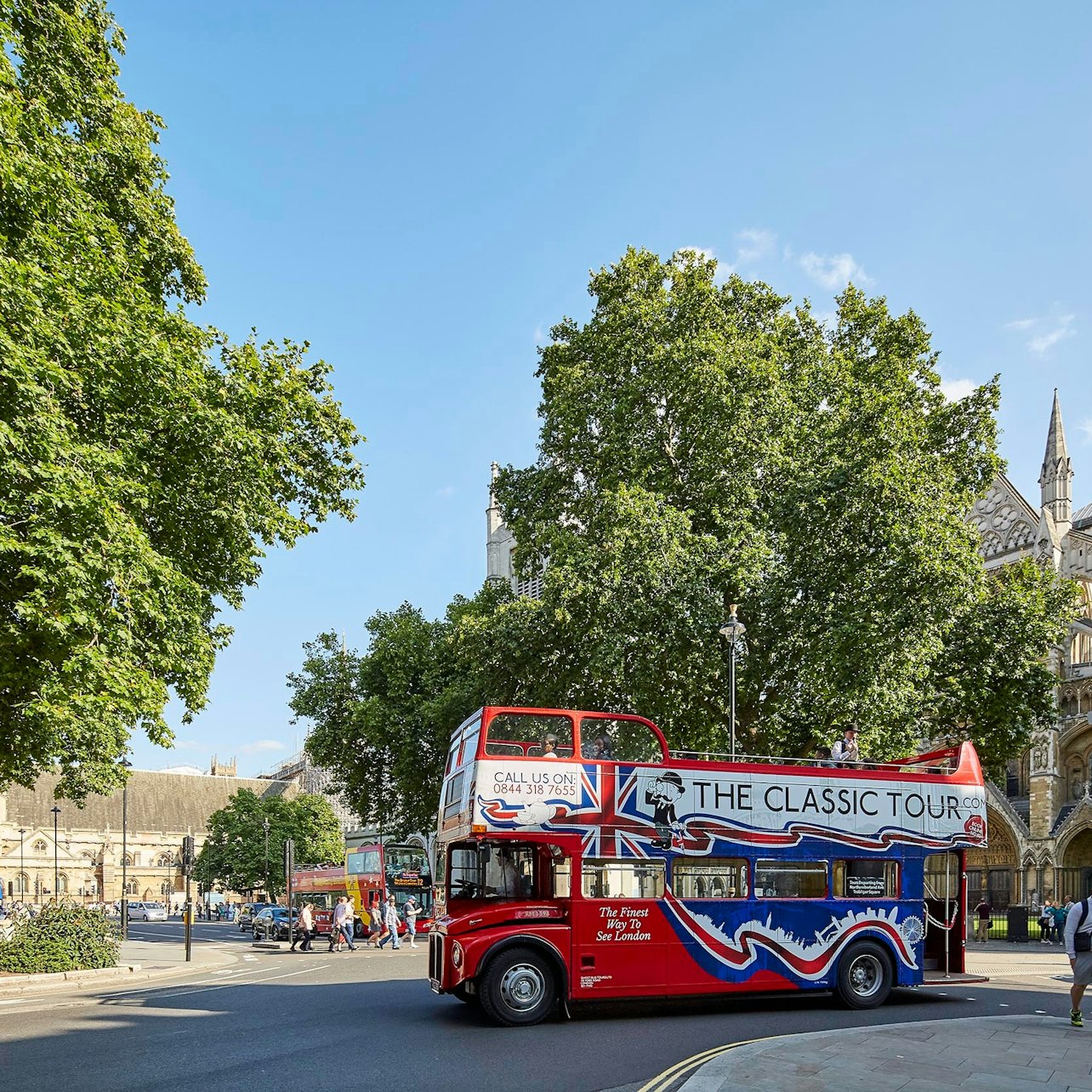 London: Guided City Sightseeing Bus Tour + Comedy Show — gallery 2
