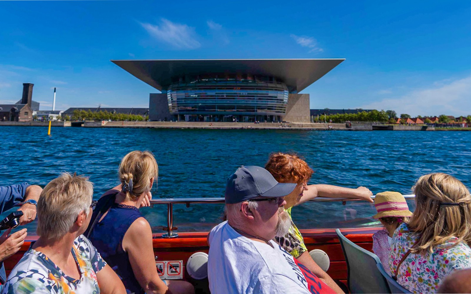 Combo: Copenhagen Hop-on Hop-off Bus Tour + Canal Cruise Tickets