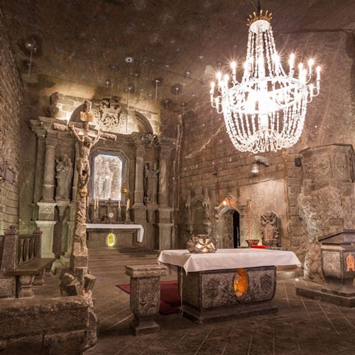 Auschwitz-Birkenau & Wieliczka Salt Mine: Guided Tour + Transport