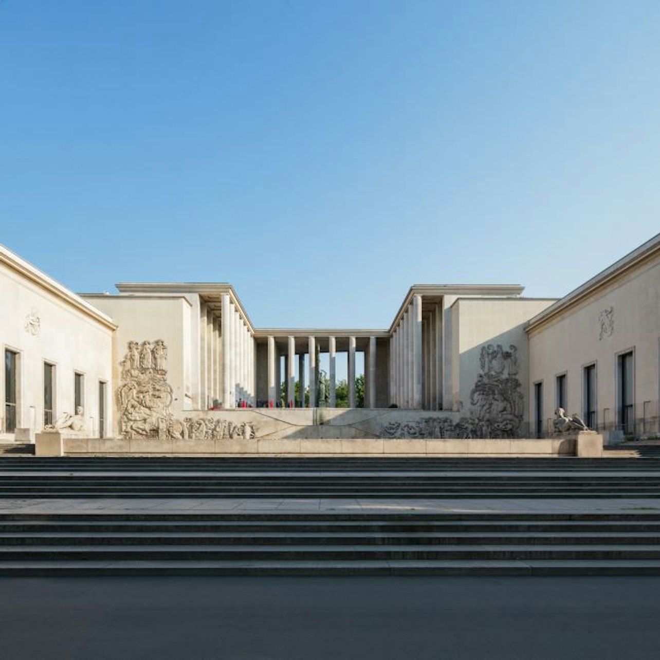 Le Palais de Tokyo: Fast Track