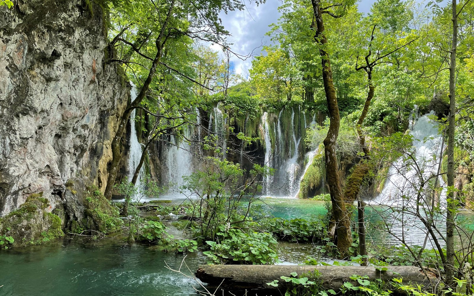From Zagreb: Full-Day Guided Tour of Plitvice Lakes National Park & Rastoke Village — gallery 5