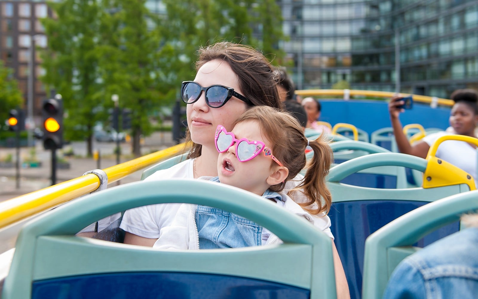Tootbus: London Kids Tour with Live Guide — main image