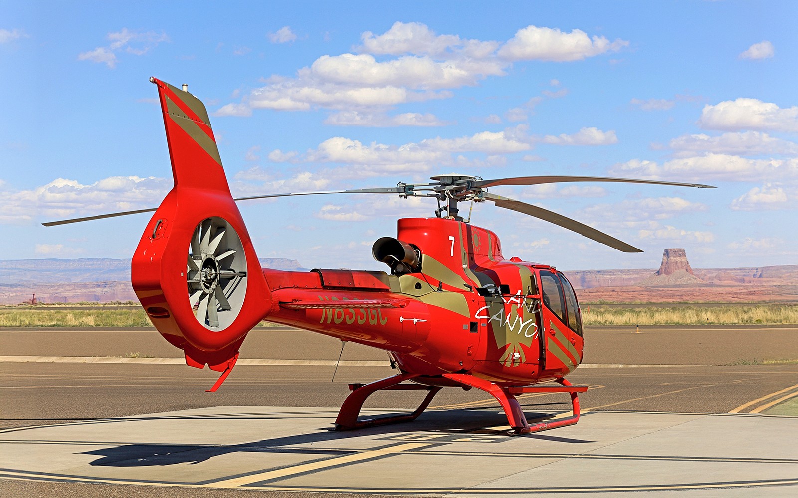 Horseshoe Bend & Glen Canyon Dam Helicopter Tour