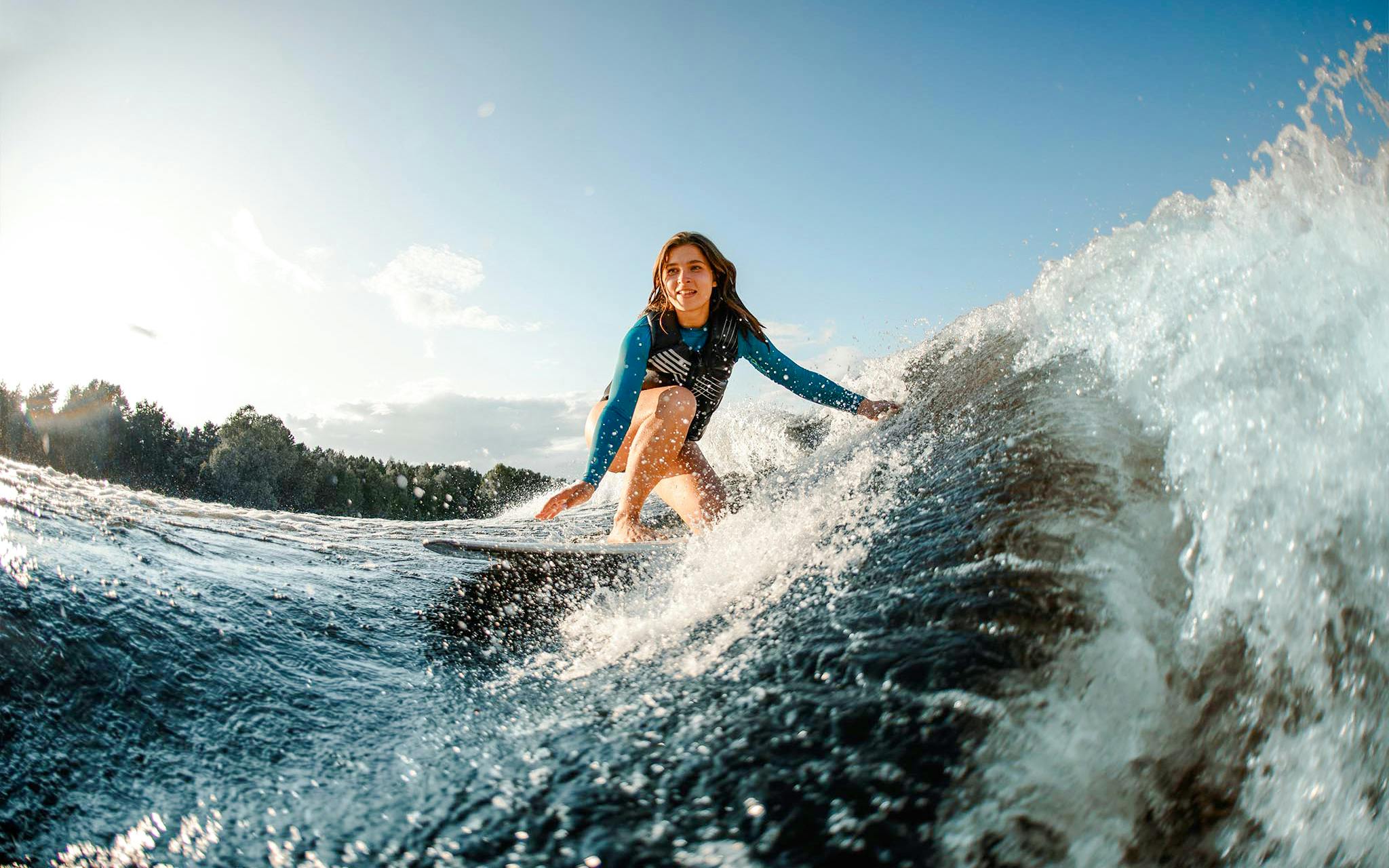 Dubai Marina Wakeboarding, Wakesurfing & E-Foil Experience