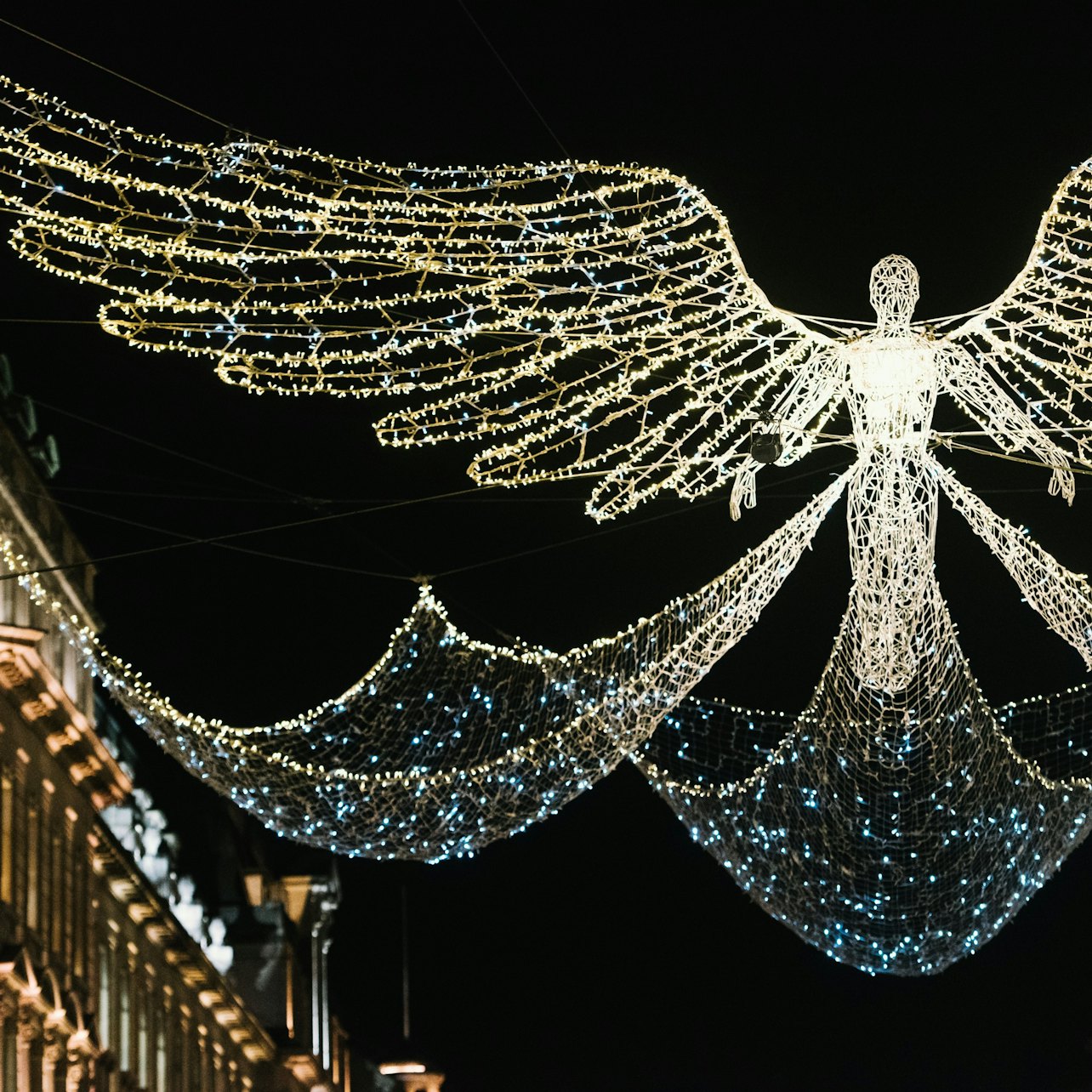London Christmas Lights Tootbus Tour — gallery 3