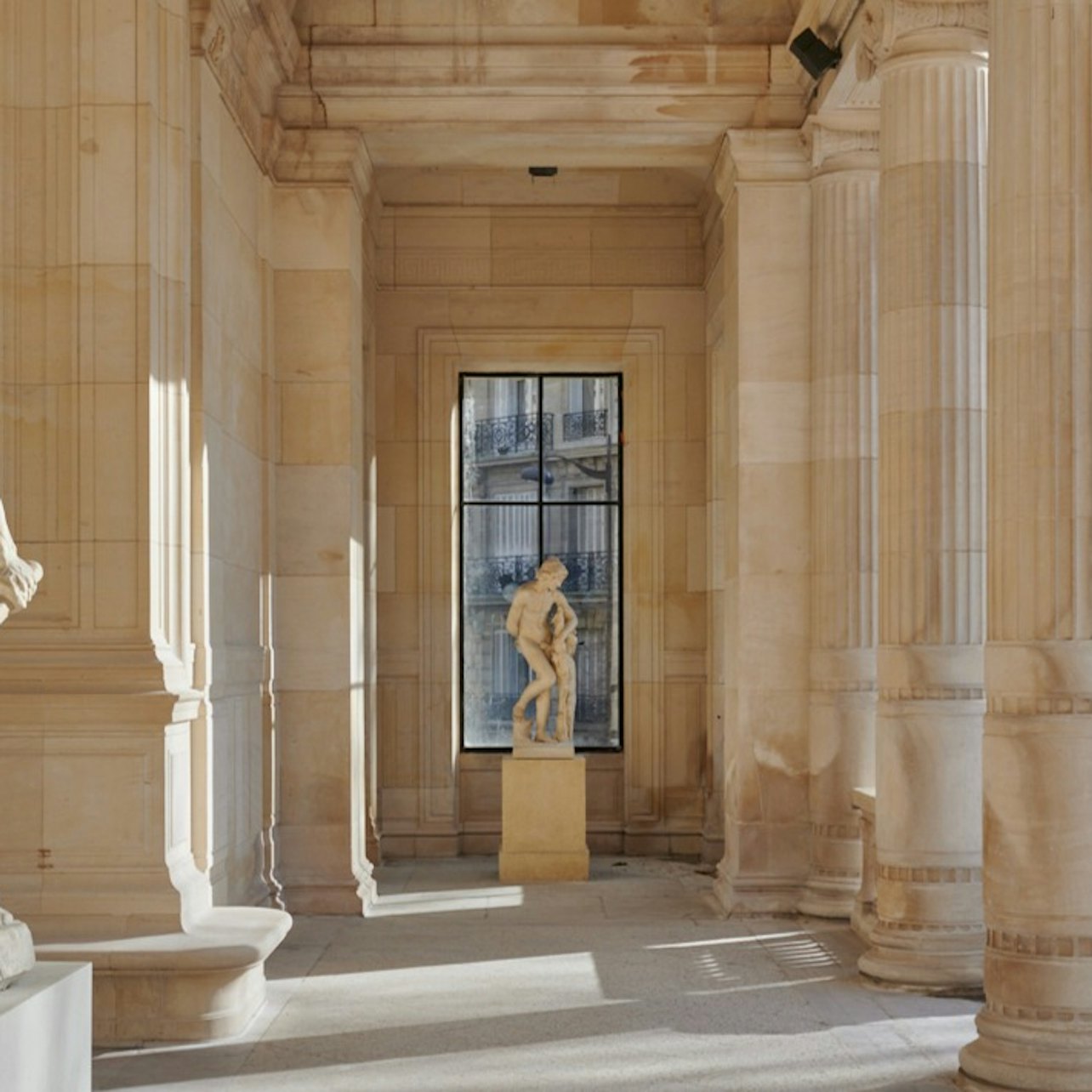 Palais Galliera: A Wardrobe of One’s Own Tickets visitor view