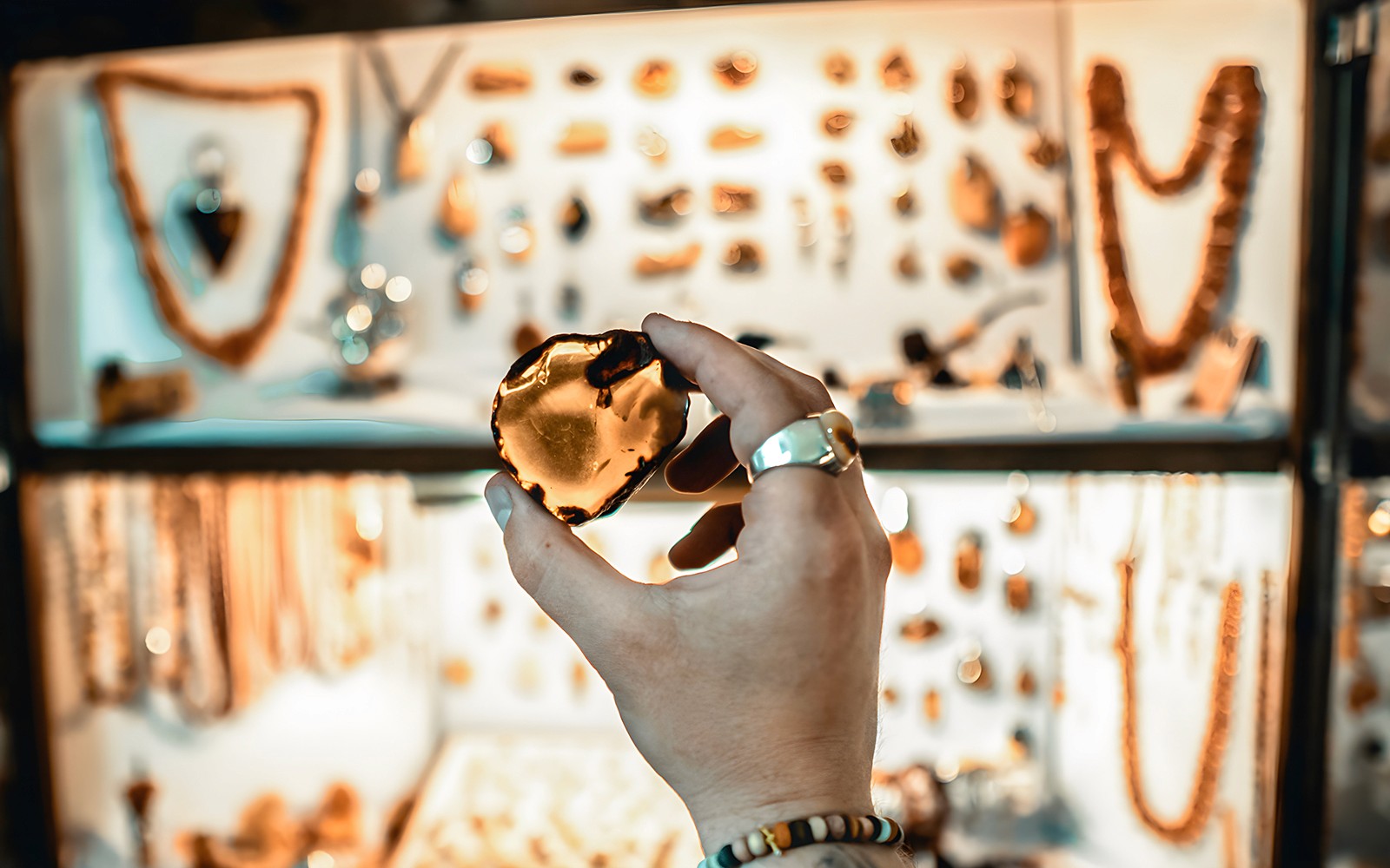 Tickets to 1.5-Hour Amber Workshop in Gdańsk