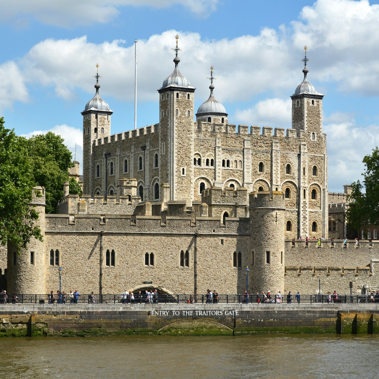 Tower of London: Guided Tour with a Beefeater