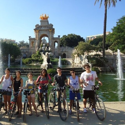 Barcelona: Highlights Bike Tour in English — gallery 2