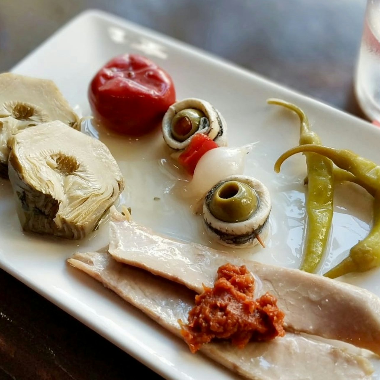 Barcelona: Food Market Lunch Tour with Wine Pairing — gallery 3