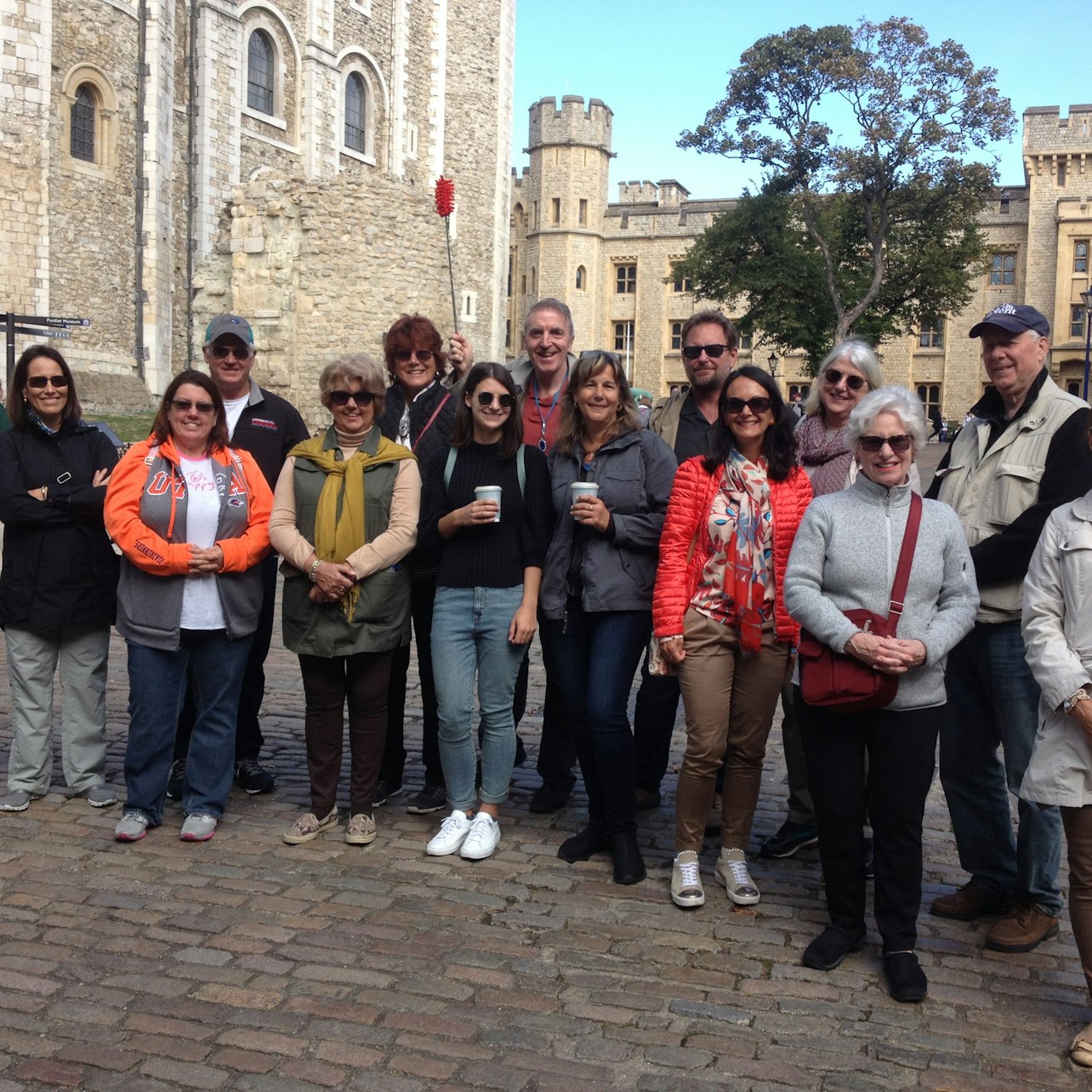 Tower of London: Early Guided Tour + Crown Jewels & Opening Ceremony
