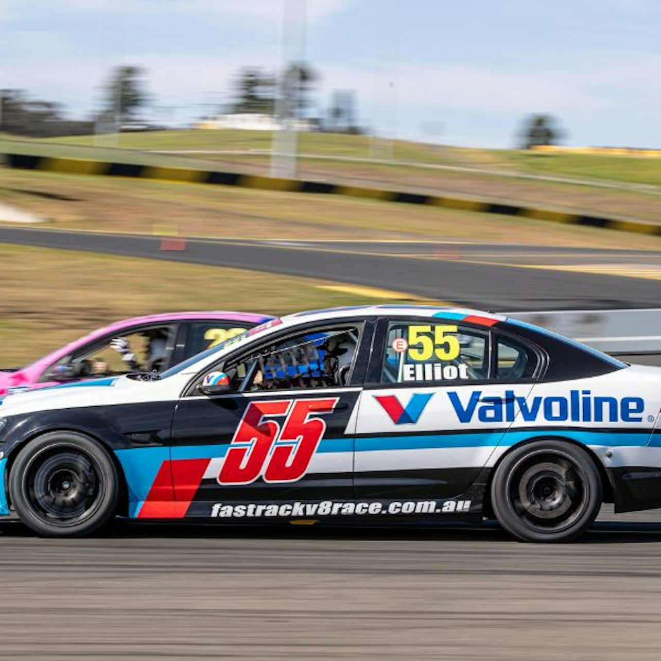 Sydney Motorsport Park: V8 Hot Lap Experience