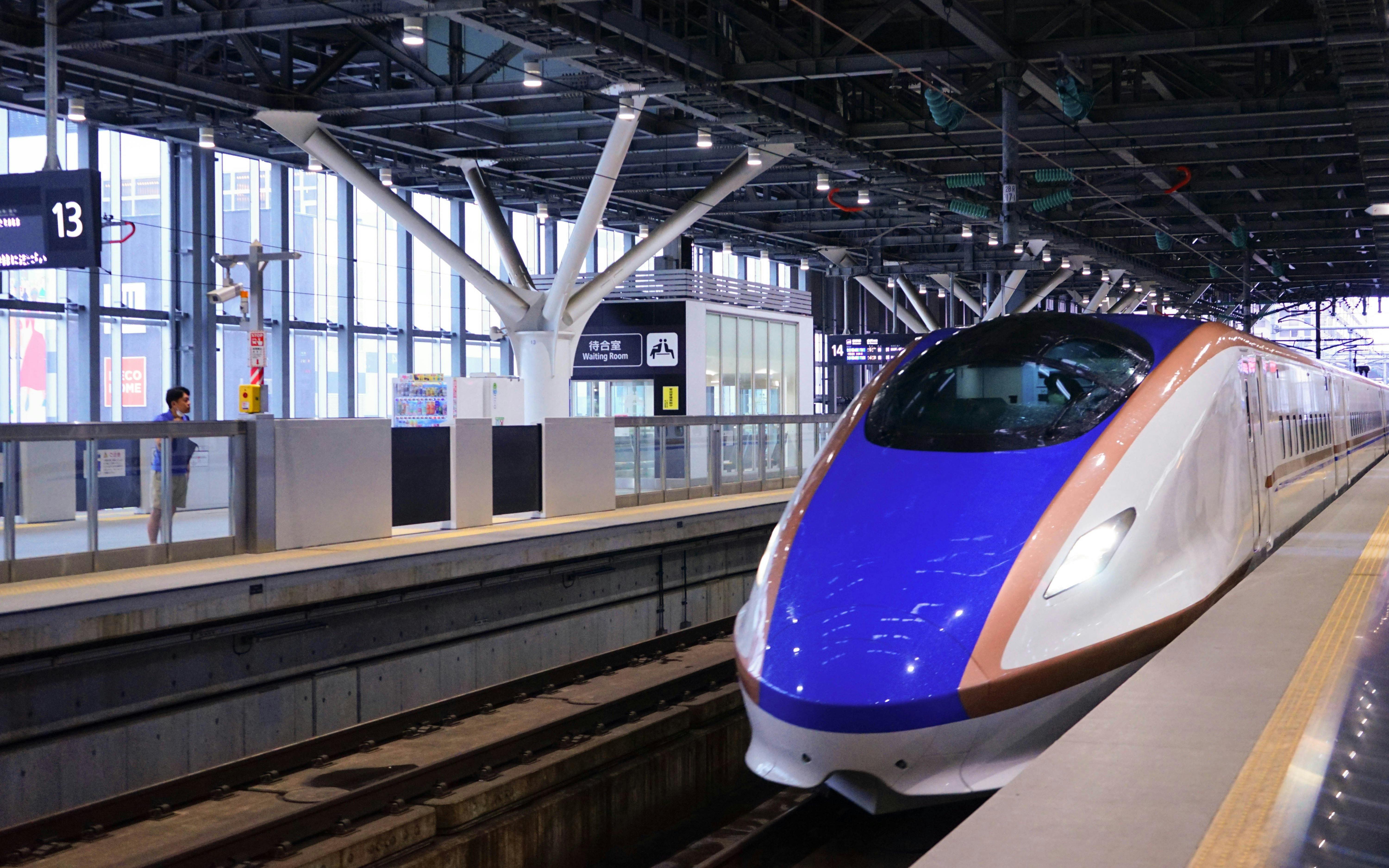 JR Thunderbird Hokuriku One-way Ticket
