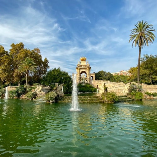 Barcelona: Group Bike Tour from Gaudi Houses to Barceloneta — gallery 1