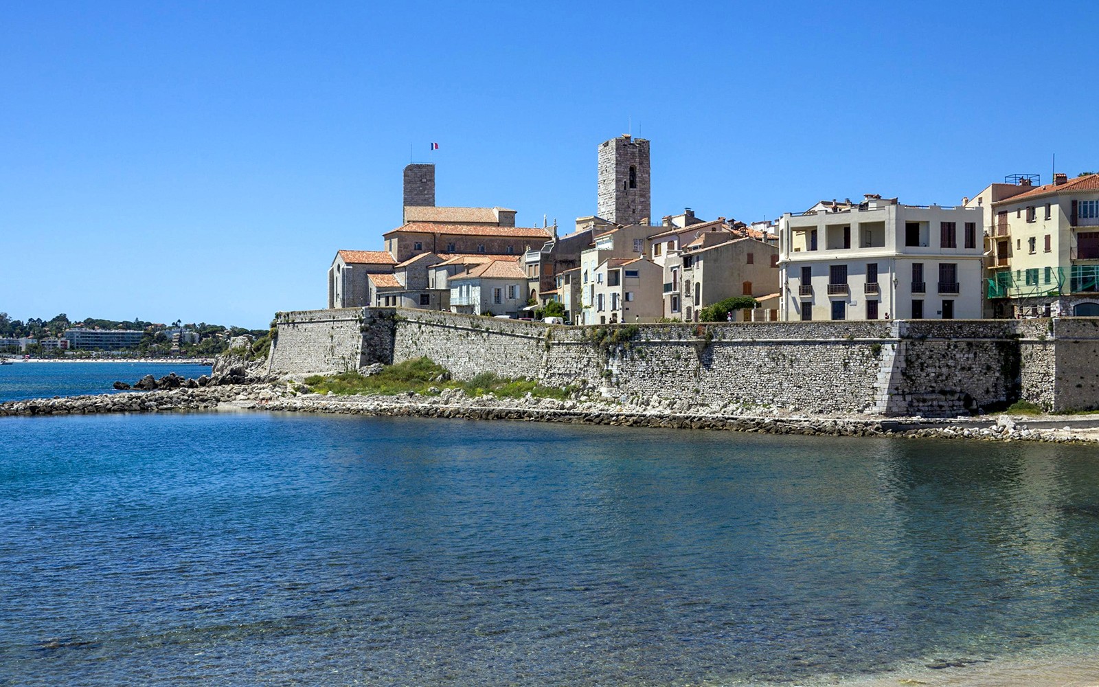 From Nice: Provence's Coastal Highlights Guided Tour