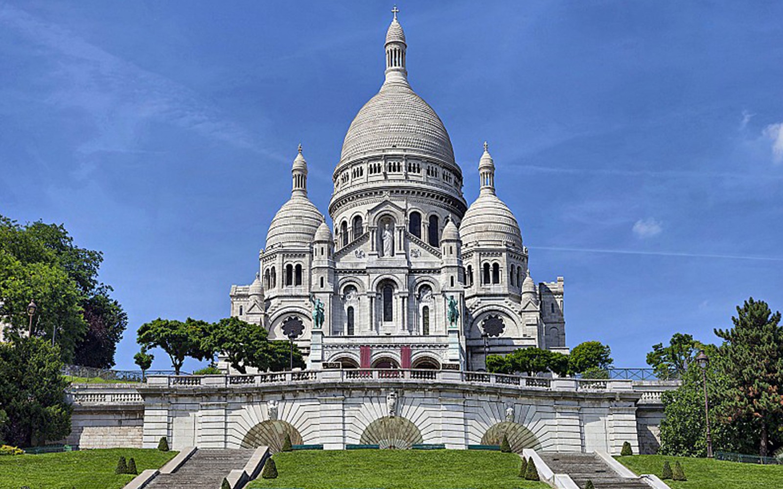 Go City Paris Pass® with Optional Paris Museum Pass: Access to 46 Attractions