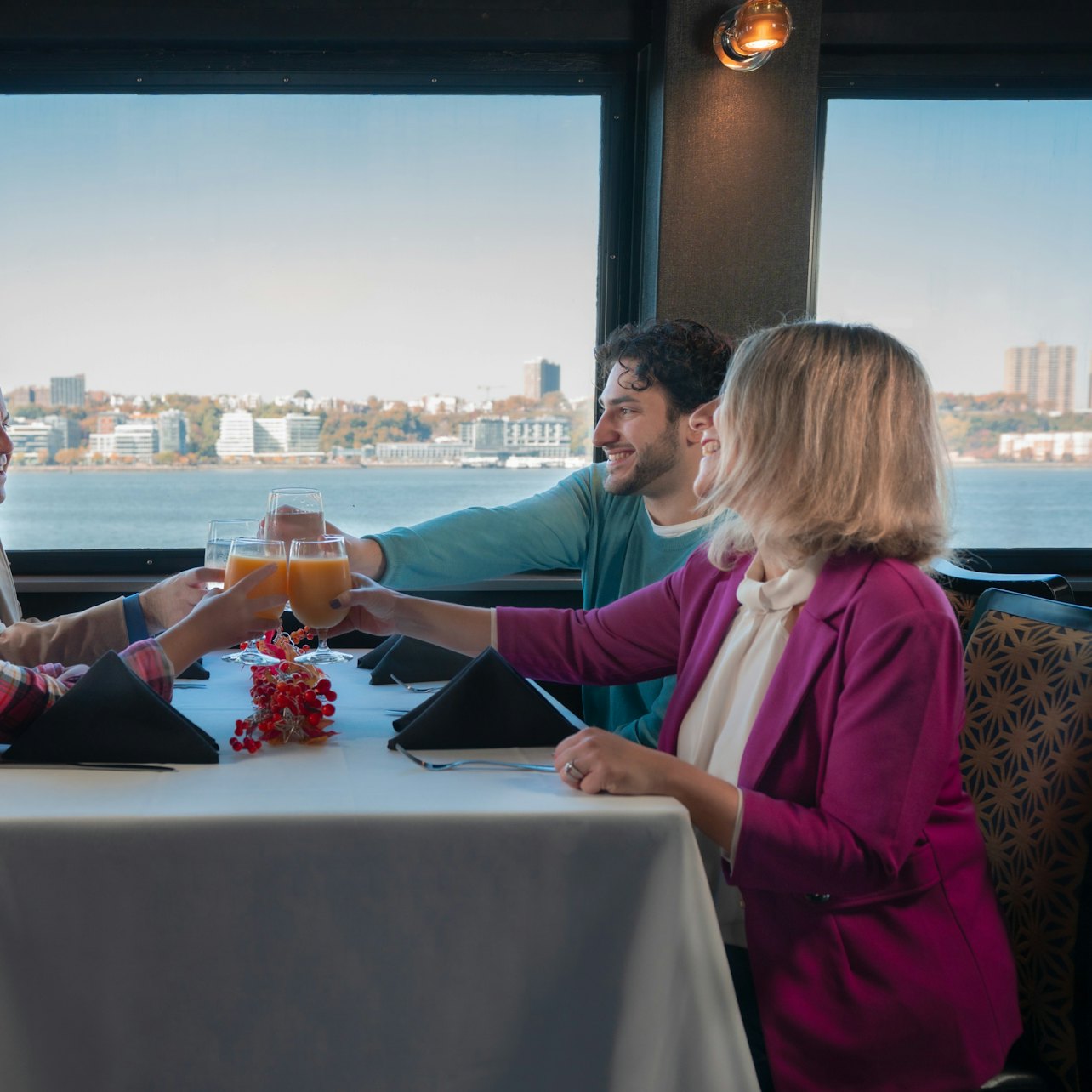 New York: Signature Brunch Cruise visitor view