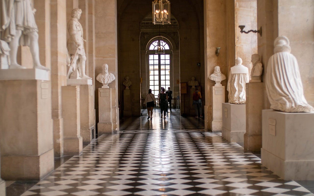 Palace of Versailles Reserved Access Ticket with Audio Guide