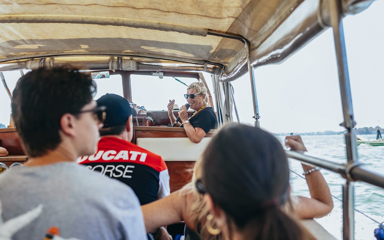 Murano & Burano Islands Boat Tour with Glass Blowing — gallery 4