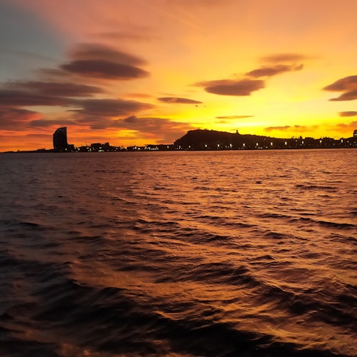 Barcelona: Sunset Sailing Tour + Drinks — gallery 4