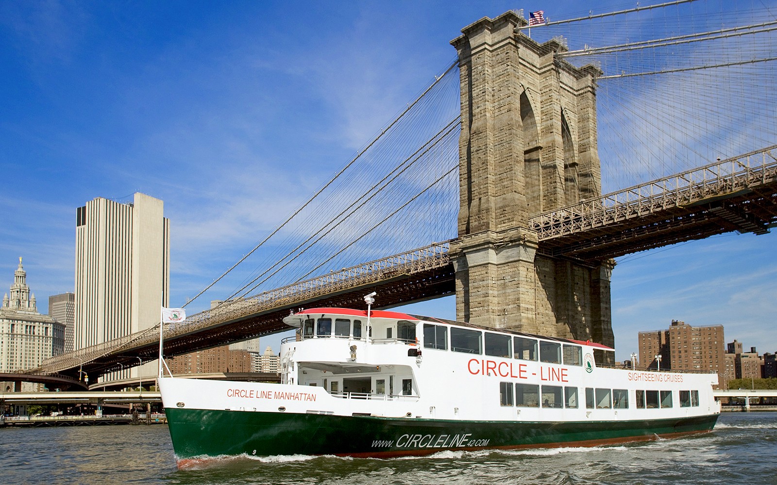 Circle Line: 90-min NYC Landmarks Cruise