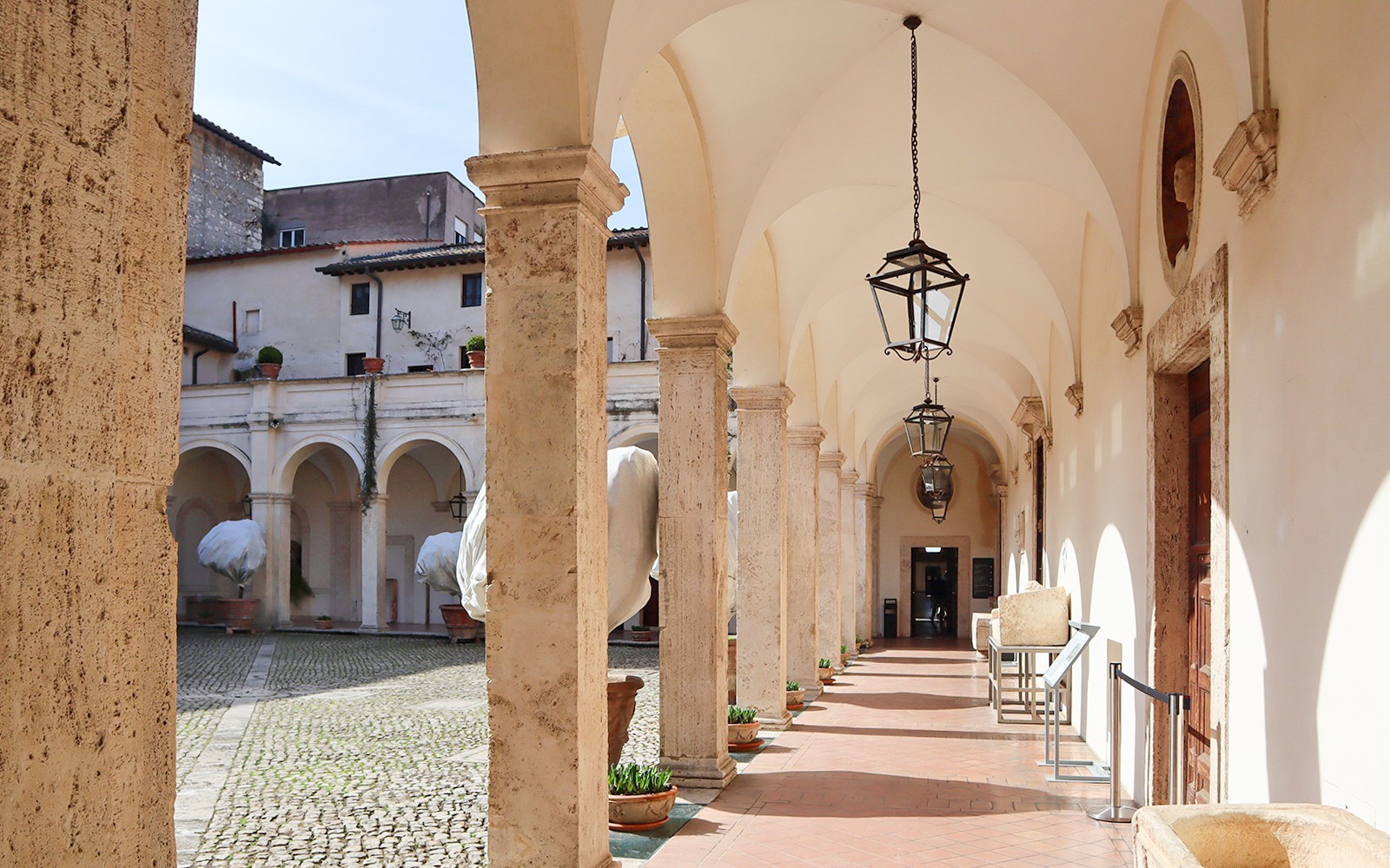 From Rome: Villa D'Este & Hadrian's Villa Skip-the-Line Tickets with Transfers — gallery 5