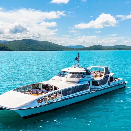 Whitsundays: Super Flyer Boat Tour from Airlie Beach + Snorkeling — gallery 1