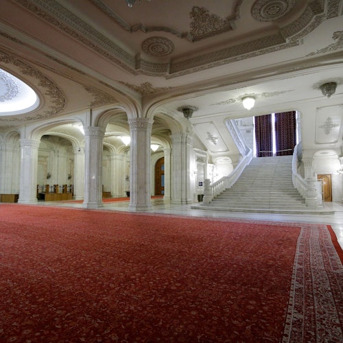 Bucharest Palace of Parliament: Spanish Guided Tour — gallery 2