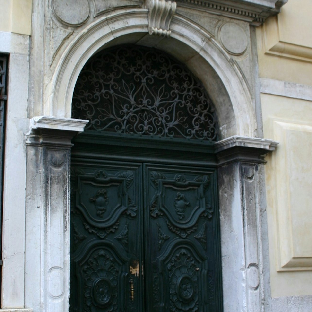 Venice: Jewish Quarter Guided Tour with Synagogue Entry Ticket
