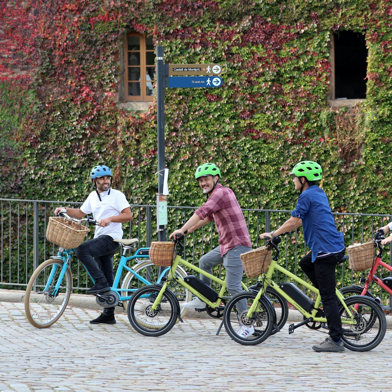 Barcelona: Top 10 Highlights eBike Tour — gallery 3