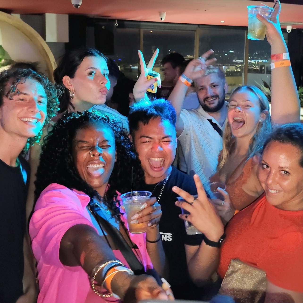 Athens: Pub Crawl + Unlimited Drinks + Nightclub Entry — gallery 2