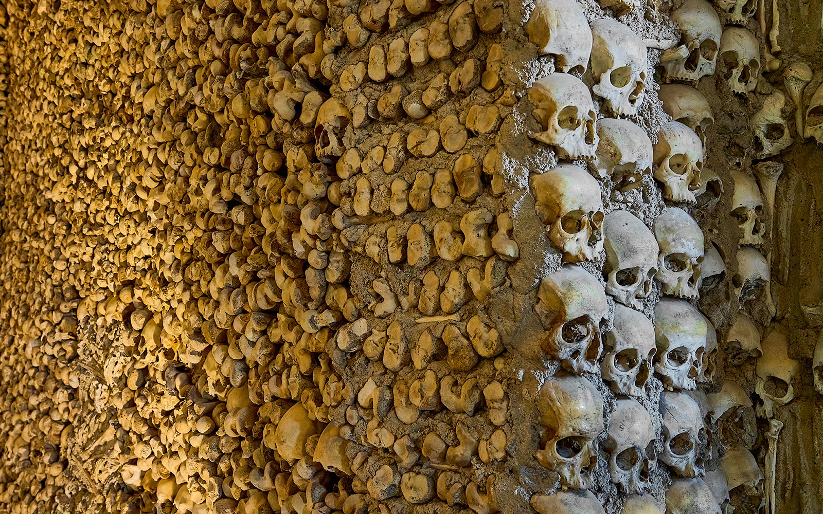 Roman Catacombs Guided Tour with Transfers