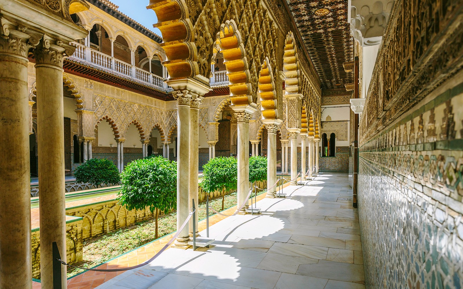 Alcázar of Seville + Seville Cathedral + La Giralda Skip-the-Line Guided Tour