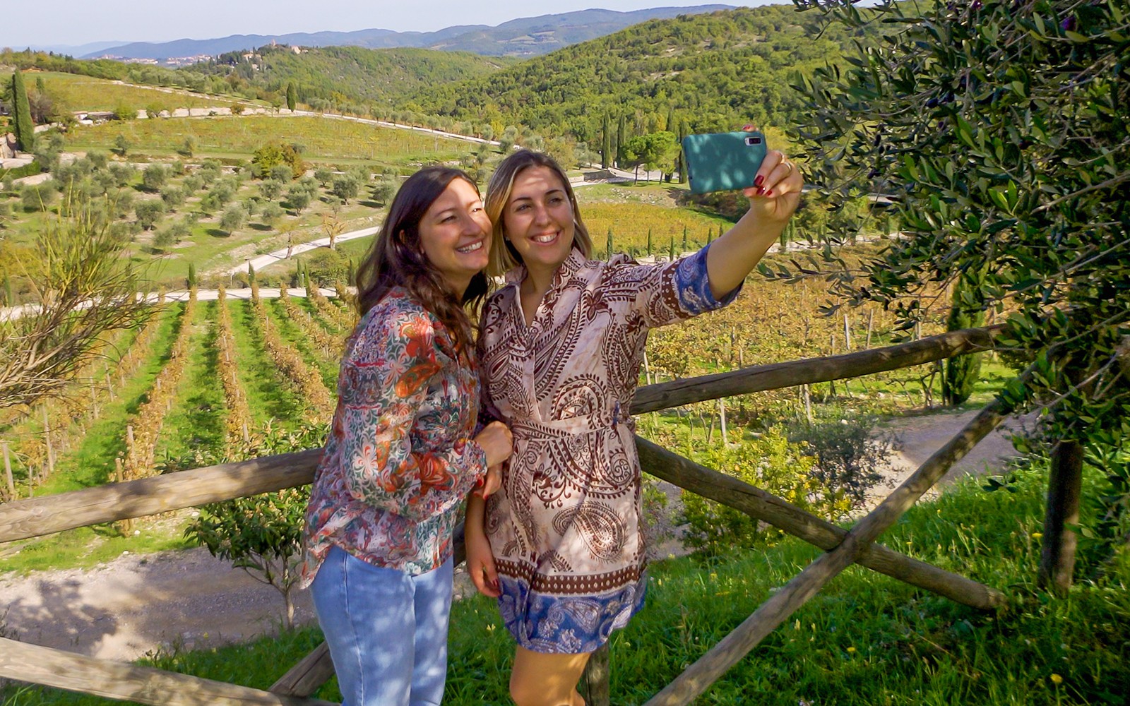 Chianti Classico, Montalcino, Montepulciano: Day Trip From Florence By Minivan