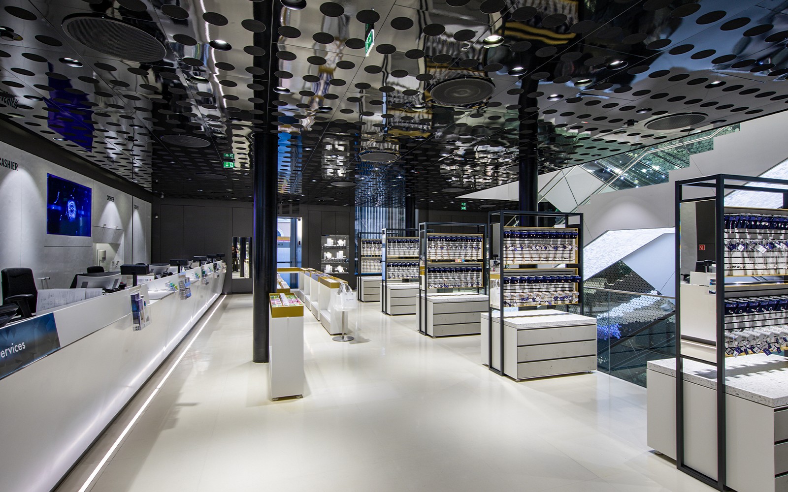 1-Hour Guided Tour of Vienna’s Swarovski House with Champagne & Gift — gallery 4
