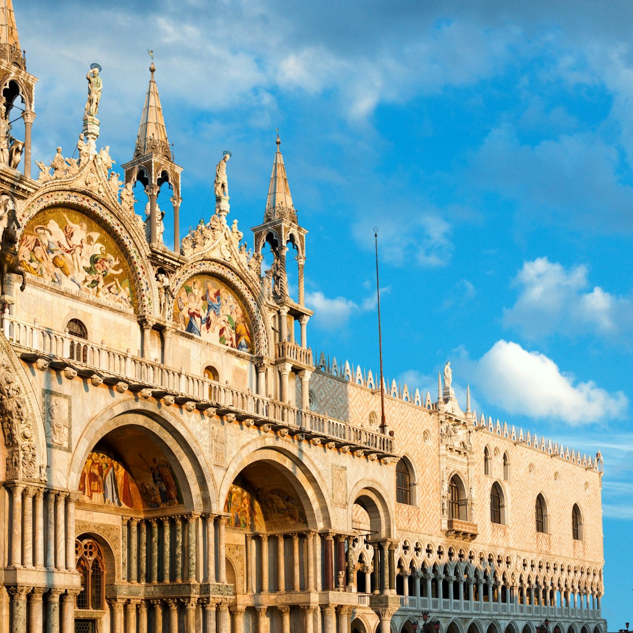 St. Mark's Basilica: Hosted Entry Ticket & Audioguide + Terrace Access — gallery 3