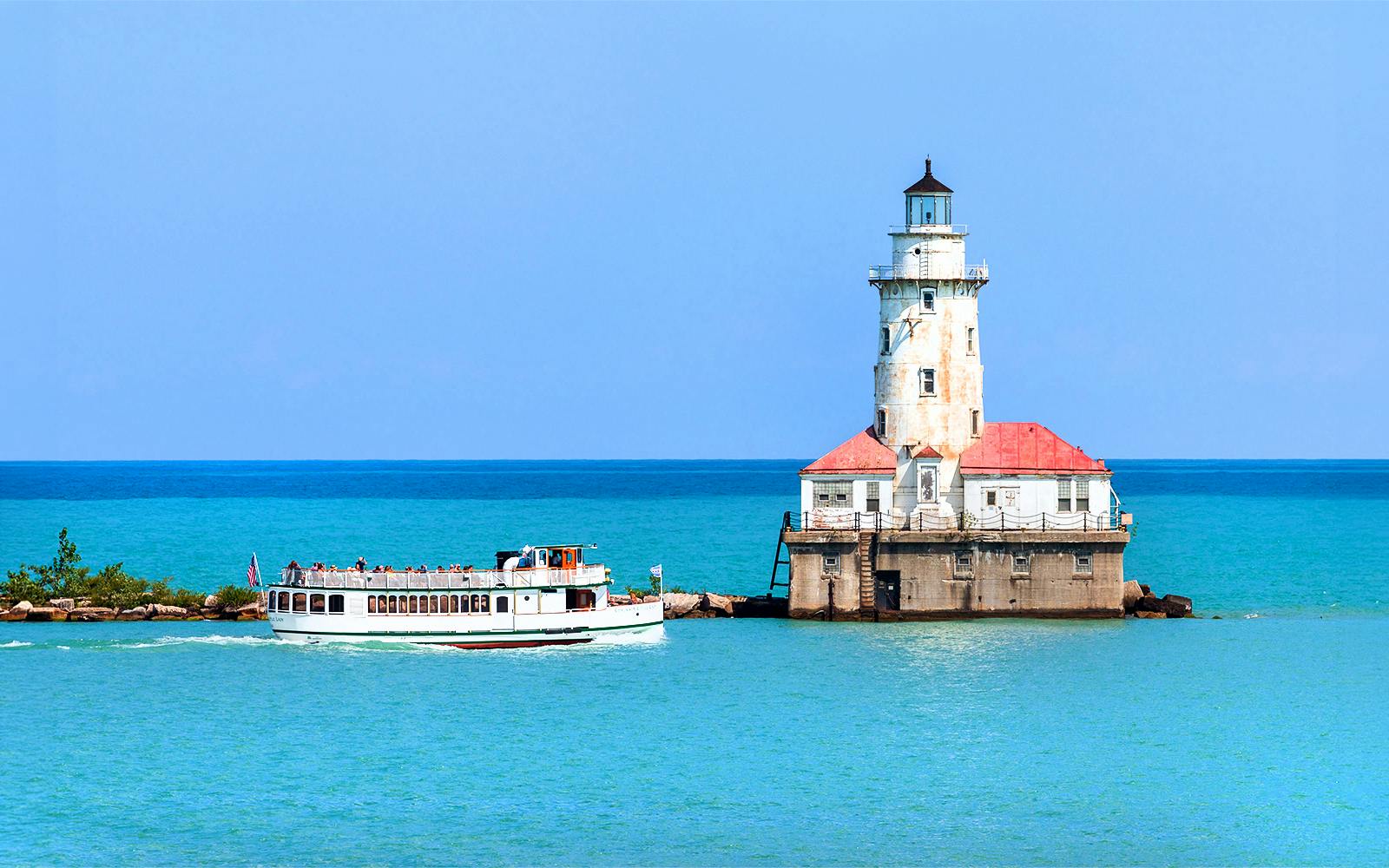 Chicago River & Lake Sightseeing Cruise by First Lady