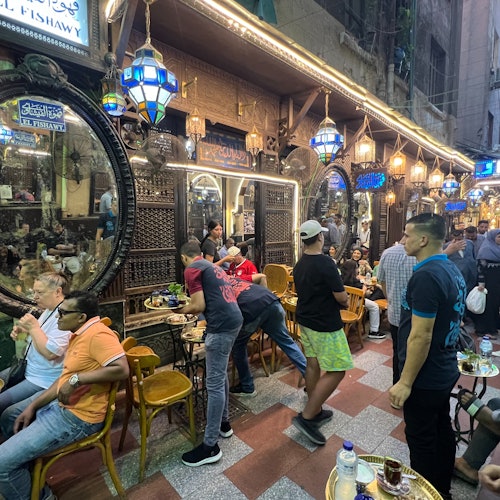 Giza Pyramids, Sphinx & Egyptian Museum: Private Day Tour with Bazaar