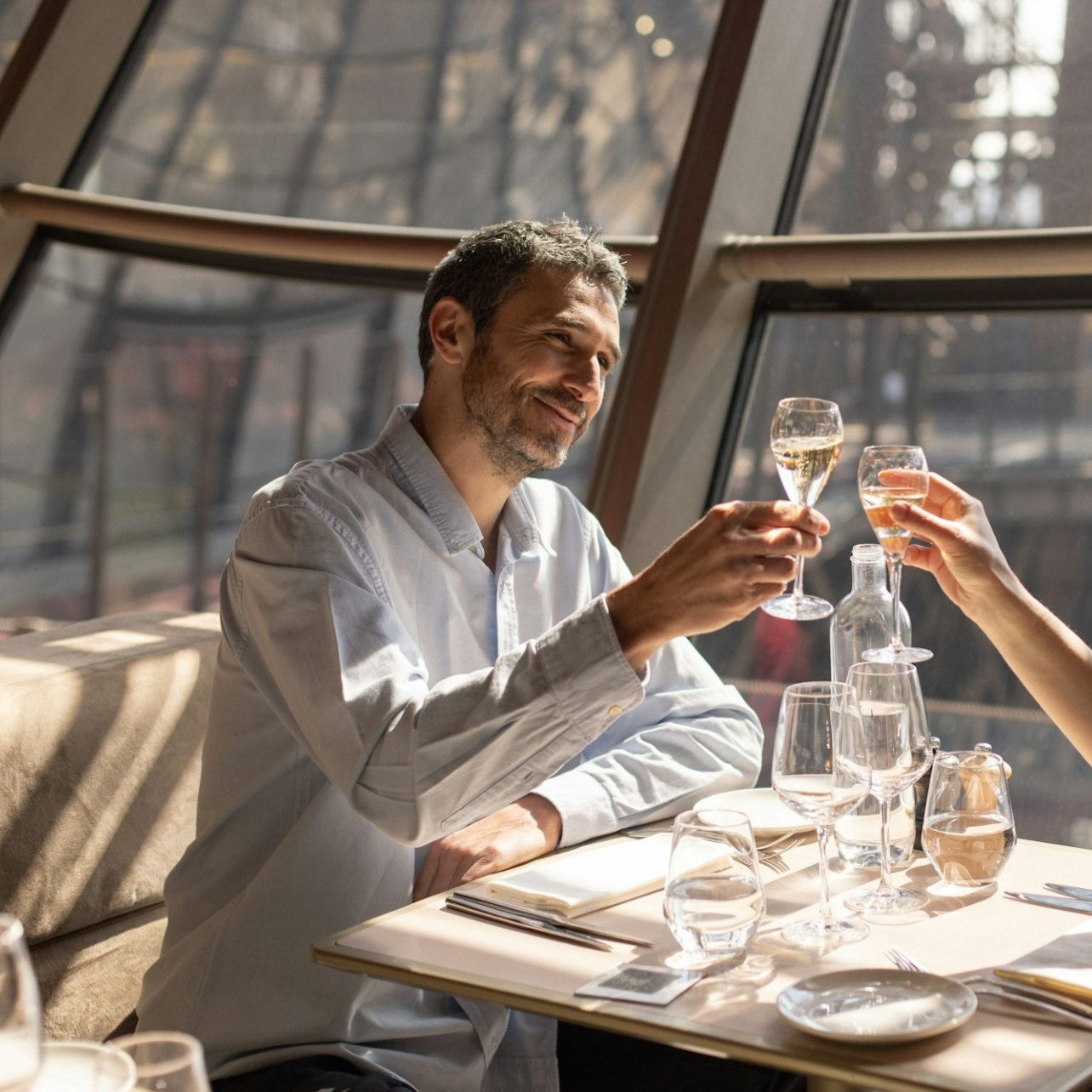 Paris: Guided Tour from London + Eiffel Tower Lunch + Seine River Cruise — gallery 1