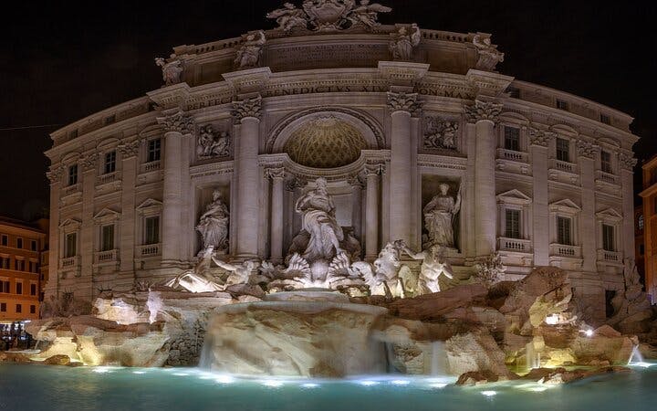 Trevi Fountain Guided Tour with Exclusive Access