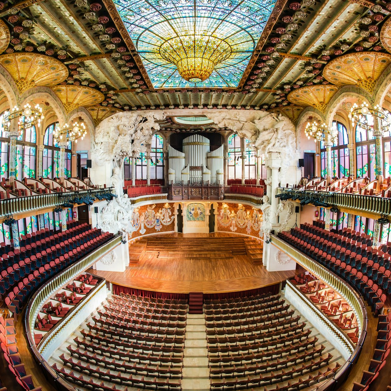 Palau de la Música Catalana: Heroes in the Construction of the Palau Guided Tour — gallery 3