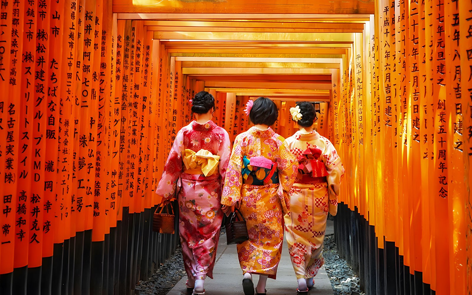 From Kyoto/Osaka: Kinkakuji, Kiyomizu Temple Area, & Fushimi-Inari Shrine Guided Day Tour — gallery 1