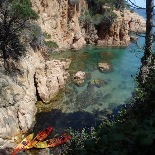 Costa Brava: Day Tour with Kayak, Snorkel & Cliff Jump from Barcelona — gallery 3