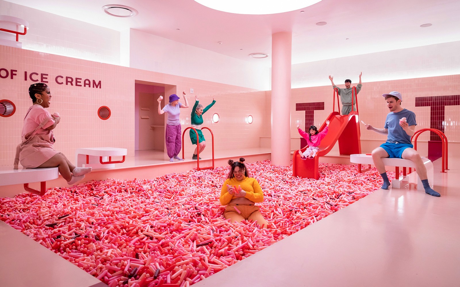 Museum of Ice Cream Singapore Tickets with Hotel Transfers — gallery 1
